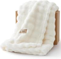 Bedsure 3D Fleece Bubble Blanket Couch