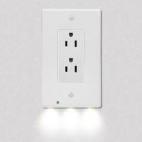 5 Outlet Cover With Built In LED Night Lights