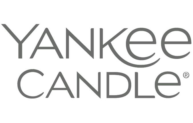 Free Yankee Candle on August 16 for Rewards Members