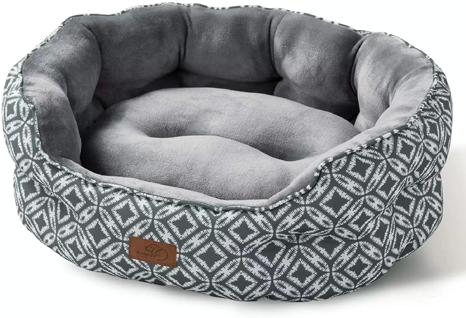 Bedsure Round Plush Flannel Cat Bed for $12.81