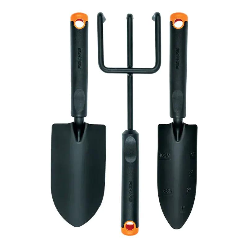 Fiskars 200S Gardening Hand Tool Kit for $11.48